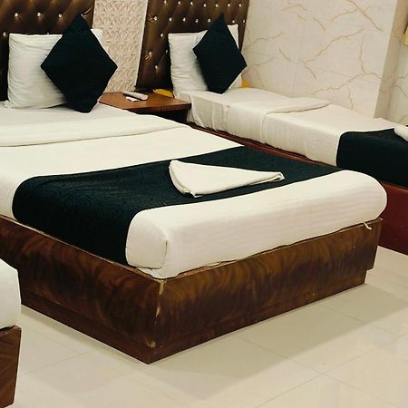 Hotel Golden Hayyath Inn Bombaim Exterior foto