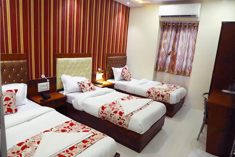 Hotel Golden Hayyath Inn Bombaim Exterior foto